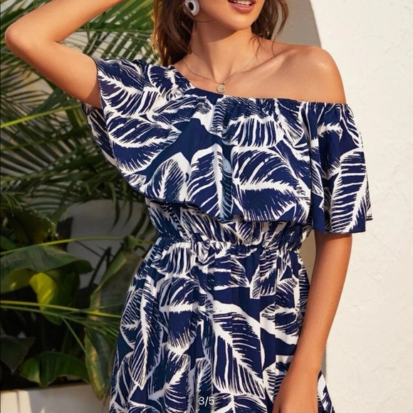 Tropical off shoulder dress with side slit - Picture 4 of 5